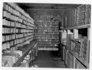 M2017, TERRITORIAL RECORDS STORED ON THE 4TH FLOOR OF THE MINNEAPOLIS CITY HALL, 1936, tribune, hclib